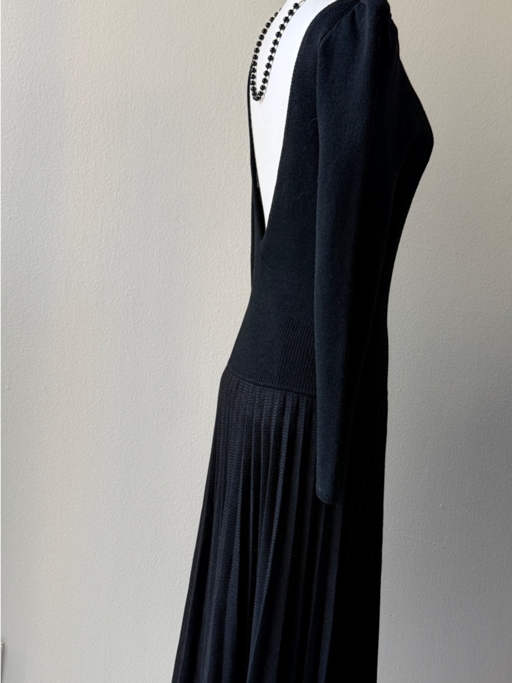 Vintage St John Elegant Black Pleated Maxi Dress - Picture 8 of 14